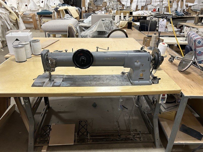 Singer "144 A 305" 30" Single Needle Sewing Machine - Concord, ON