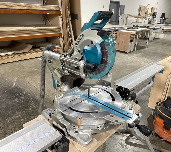 Makita "Compound" Chop/Mitre Saw Complete with Stand