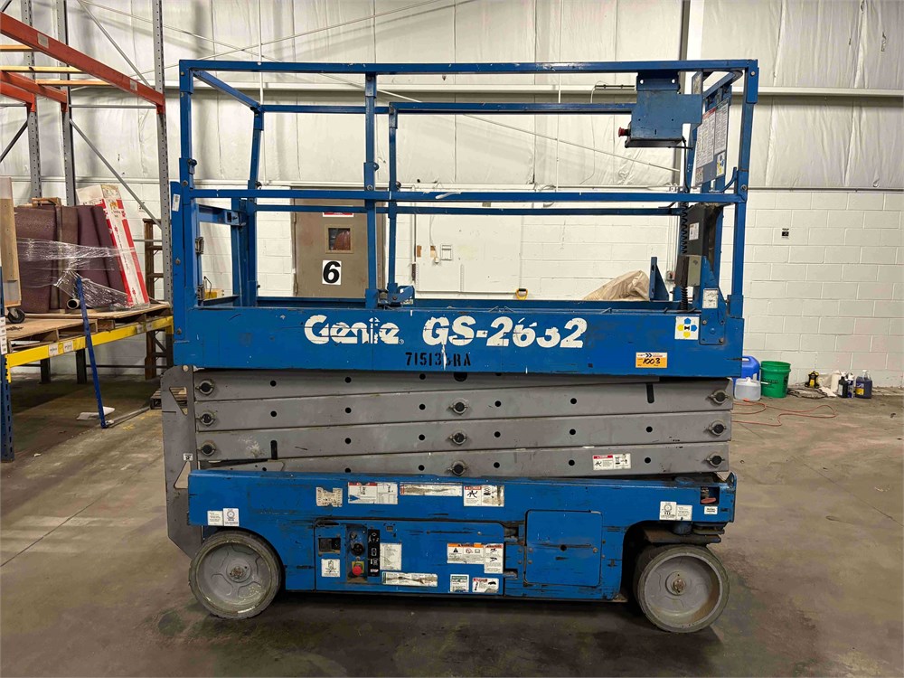 Genie "GS-2632" Man Lift