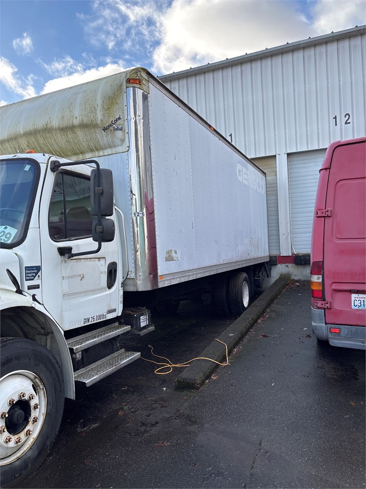 Freightliner "M2" Box Truck