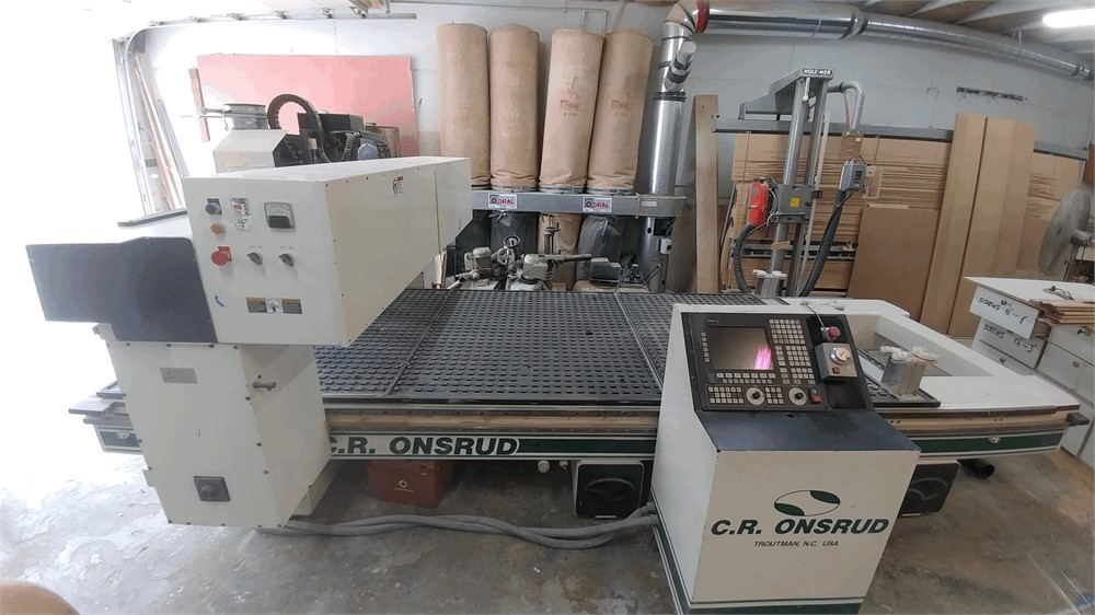 C.R. ONSRUD "144G10" CNC ROUTER WITH TOOL HOLDER, YEAR 2001
