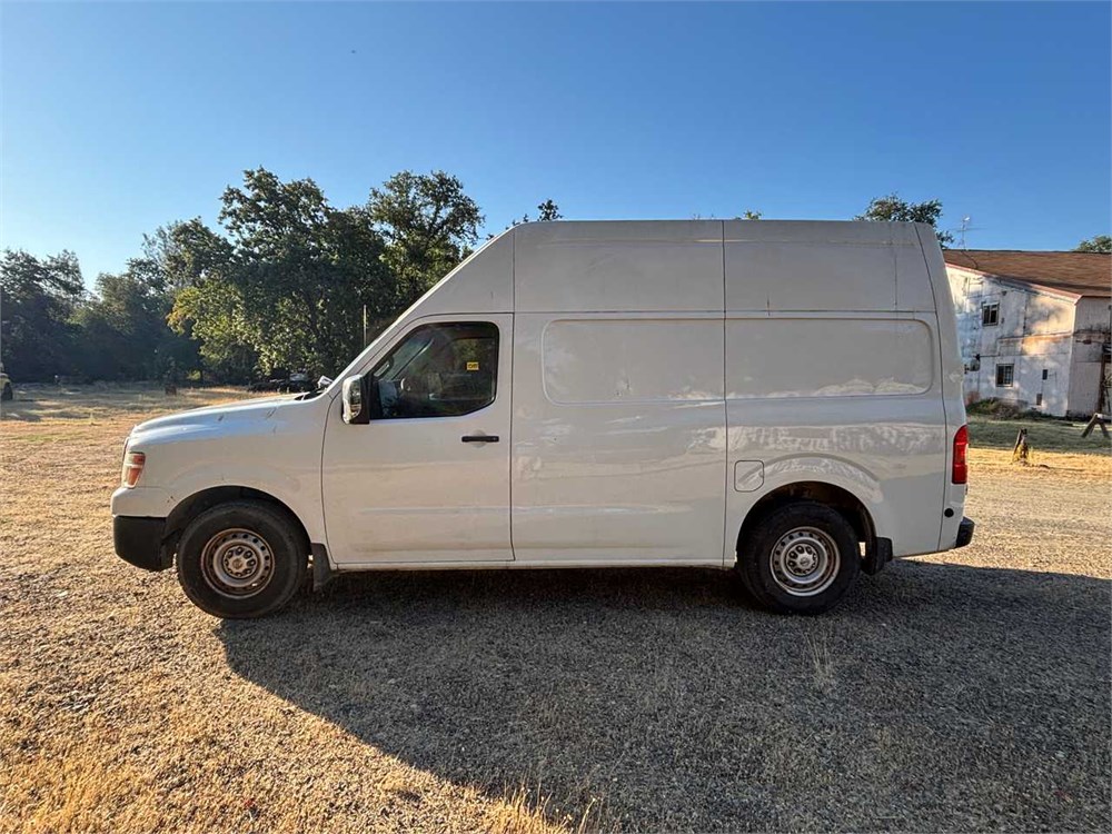 Nissan Van
