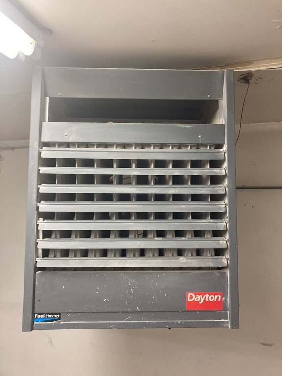 Dayton "3E3740" Gas Heater