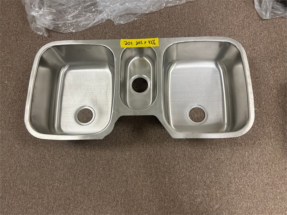 Stainless Steel Sink(s) - Qty (1)
