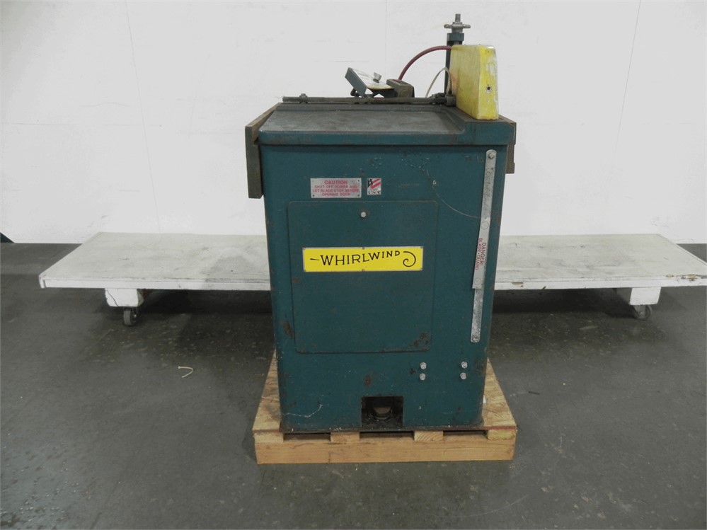 WHIRLWIND "212R" RIGHT HAND 18" UPCUT SAW