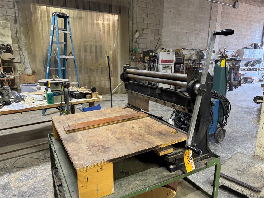 Grizzly "T21320" 12" Combination 3-IN-1 Sheet Metal Machine