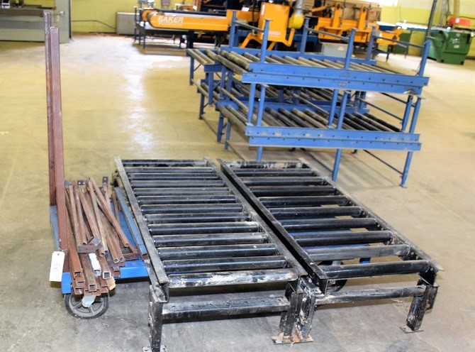 LOT# 160  (1) STEEL CART  & (2) SECTIONS OF ROLLER CONVEYOR * LOT OF 3