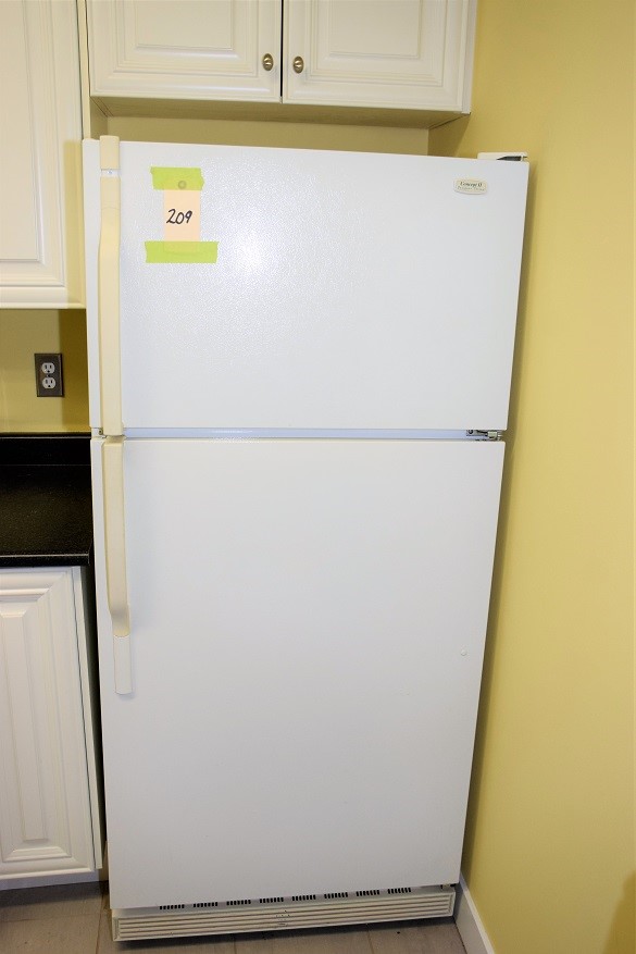 CONCEPTS REFRIDGERATOR * CLEAN & RARELY USED  66"H X 29"D X 30.5"W