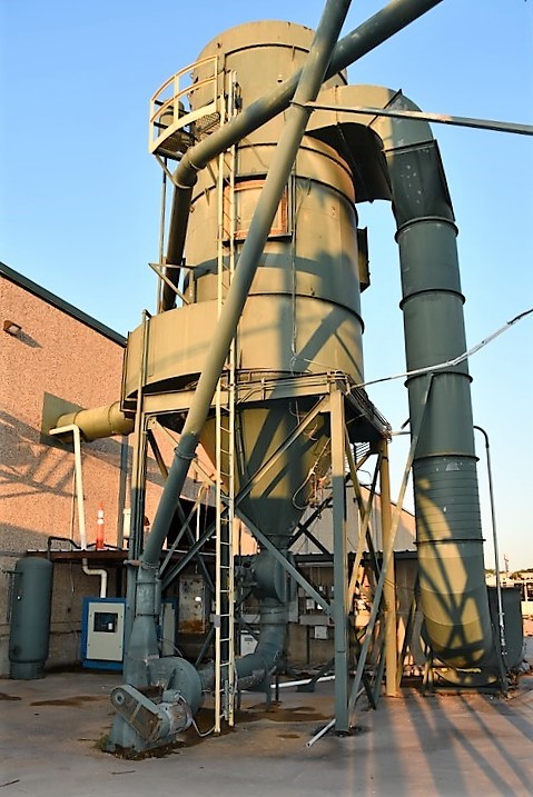 Carter Day "Baghouse" Dust Collector - 100 HP