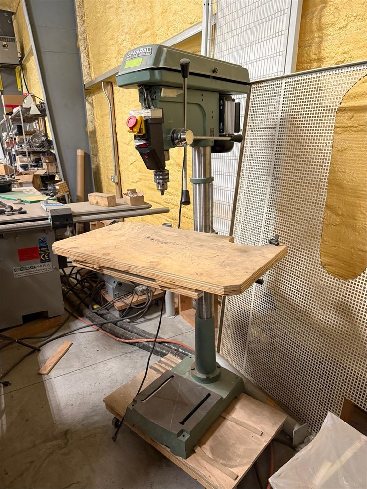 General International "75-010 M1" Drill Press