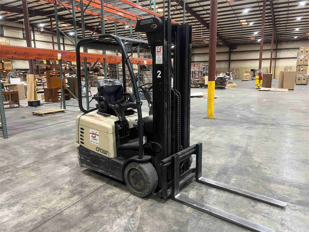 Crown "SC4510-30" Forklift