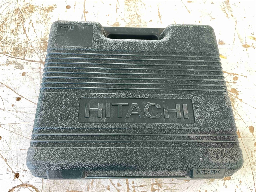 Hitachi "NP-35A" Pneumatic Pin Nailer