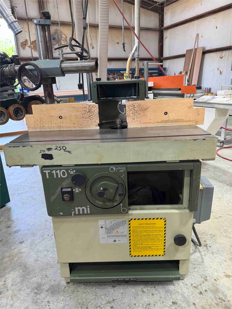 SCM "T110" Shaper & Delta Power Feeder