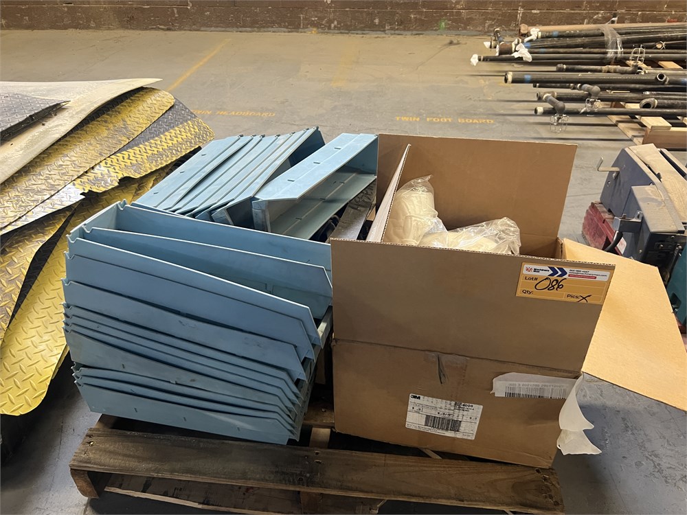 Misc Items on Pallet