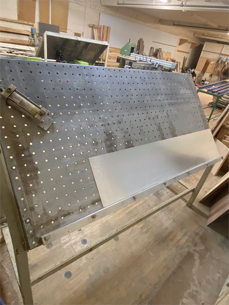 Unique "280" Pneumatic Clamp Table