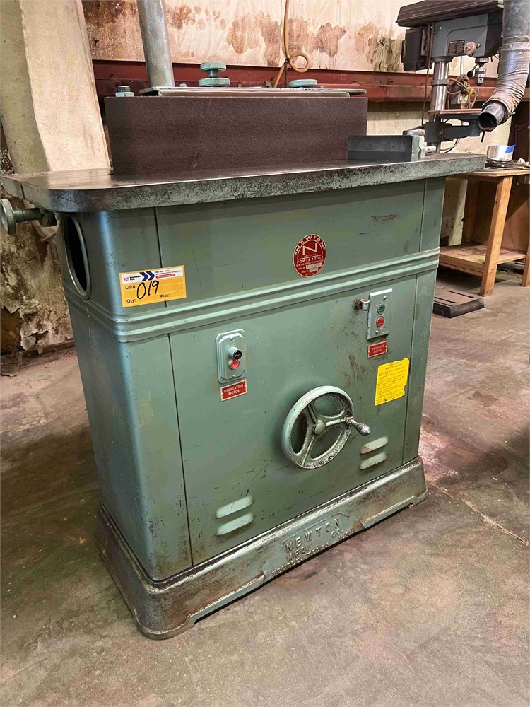Newton "E18" Oscillating Belt Sander