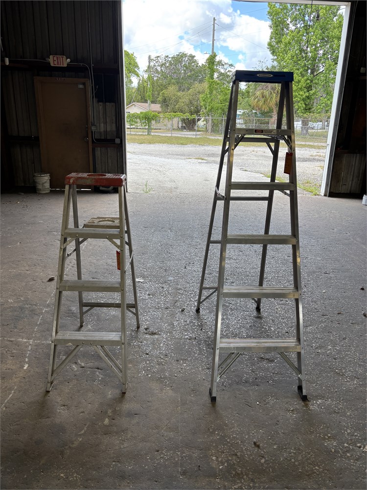 (2) Step Ladders