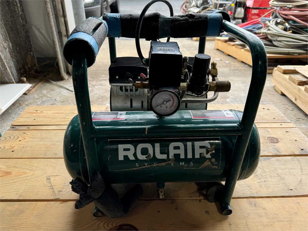 Rolair "JC10A" Portable Air Compressor