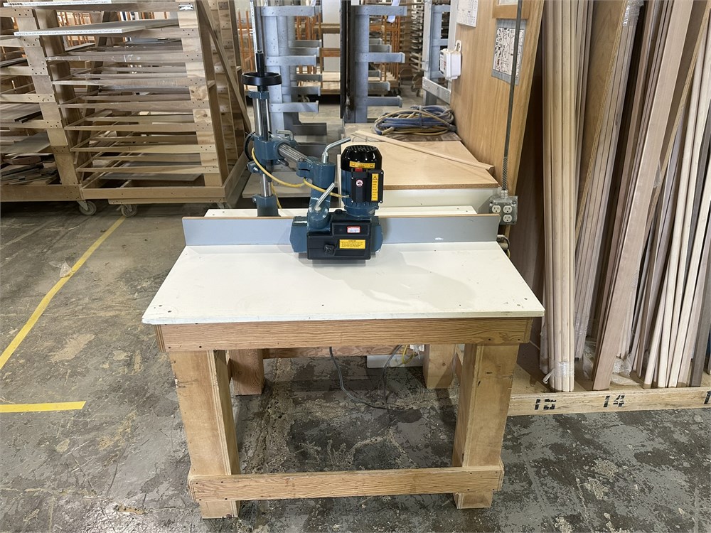 Custom Router Table with Jet "MPF-3-1 Powerfeeder