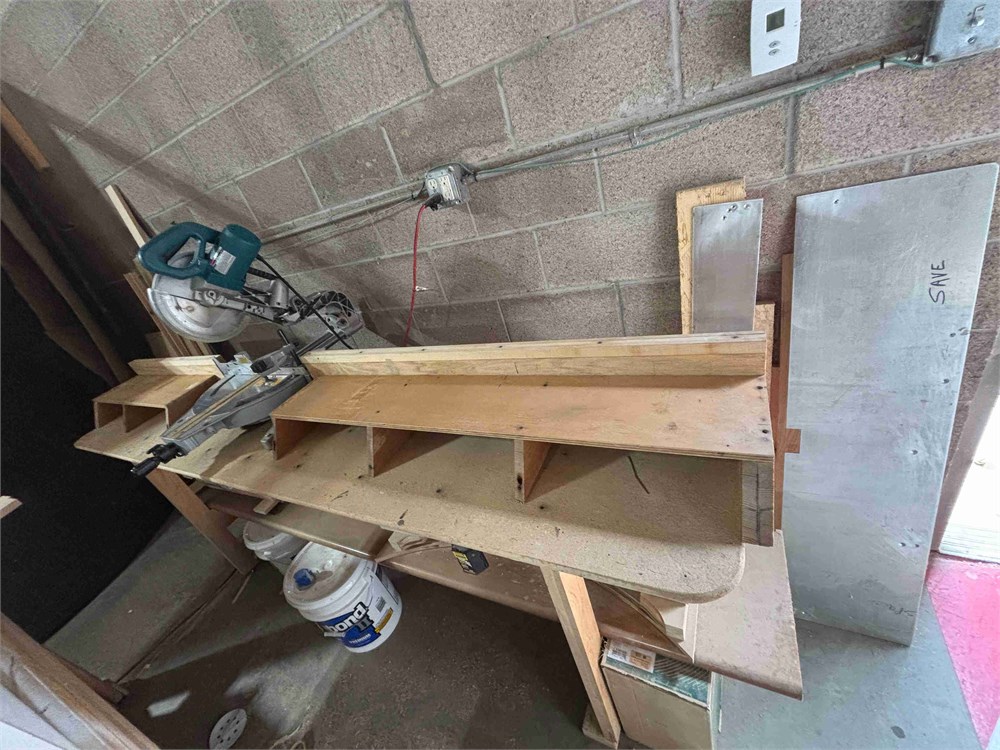 Makita "LS1013" Miter Saw