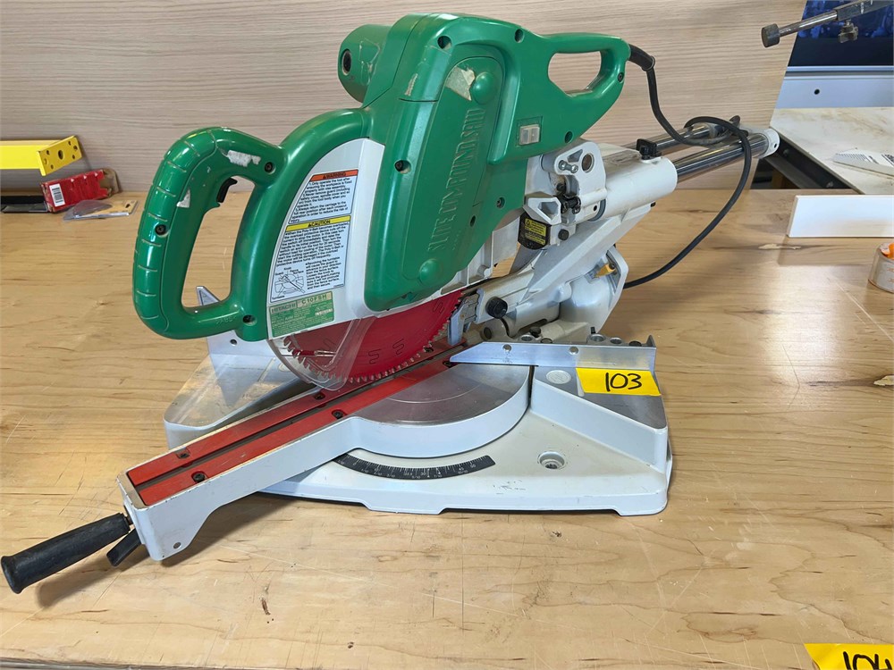 Hitachi "C10FSH" Sliding compound miter saw