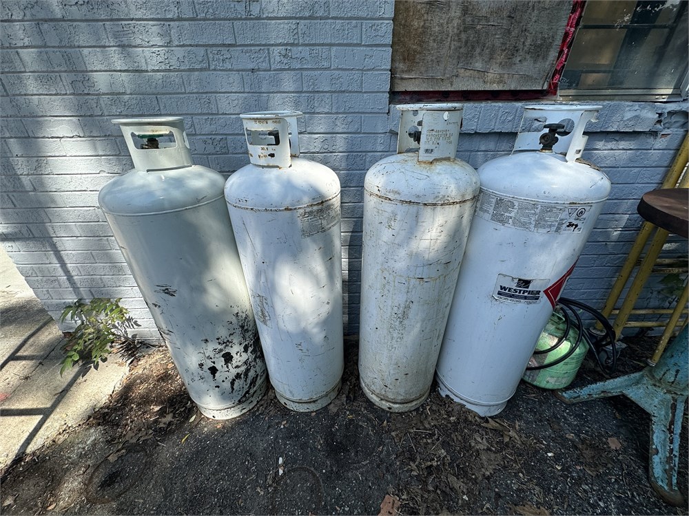 Manchester "Propane" Tanks - lot of 4 - Mississauga, ON