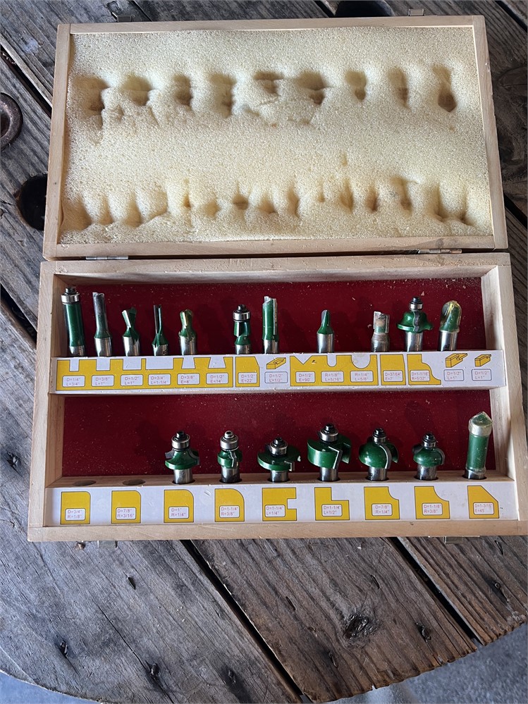 Misc. Lot of Router Bits/Tooling
