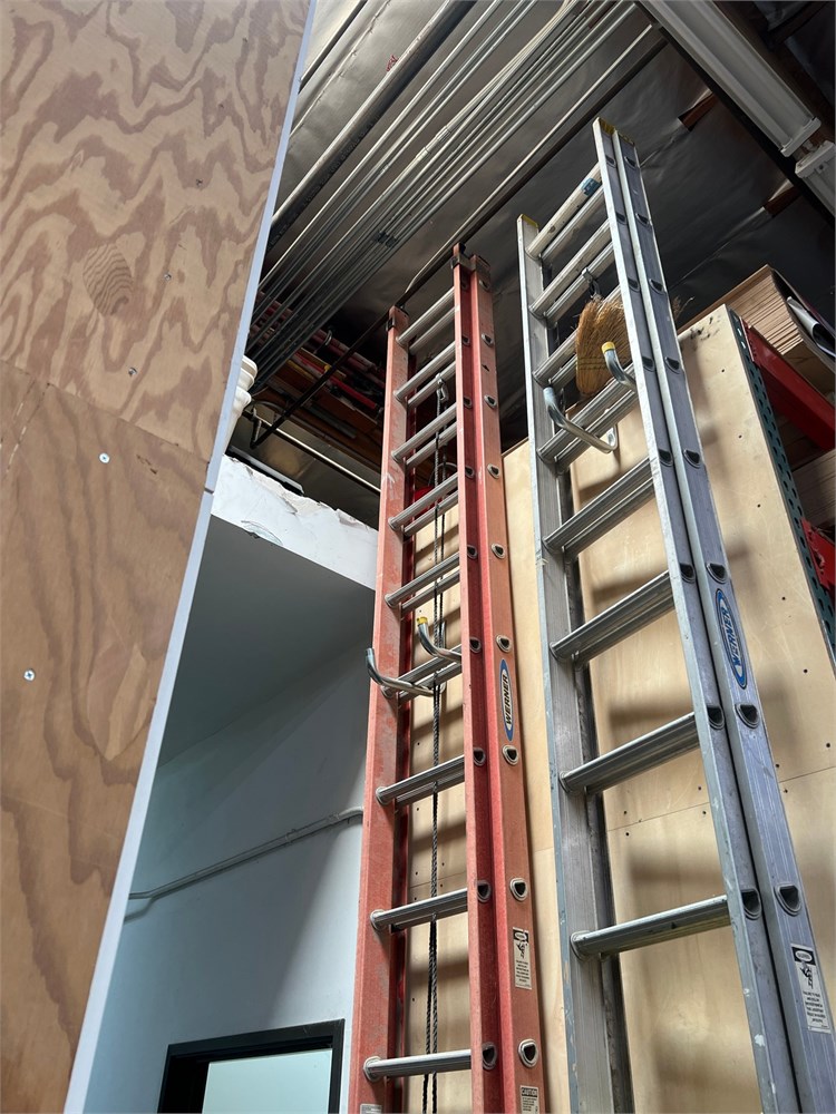 Werner Fiberglass Extension Ladder - Qty (1)