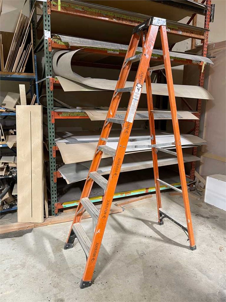 8' Step Ladder