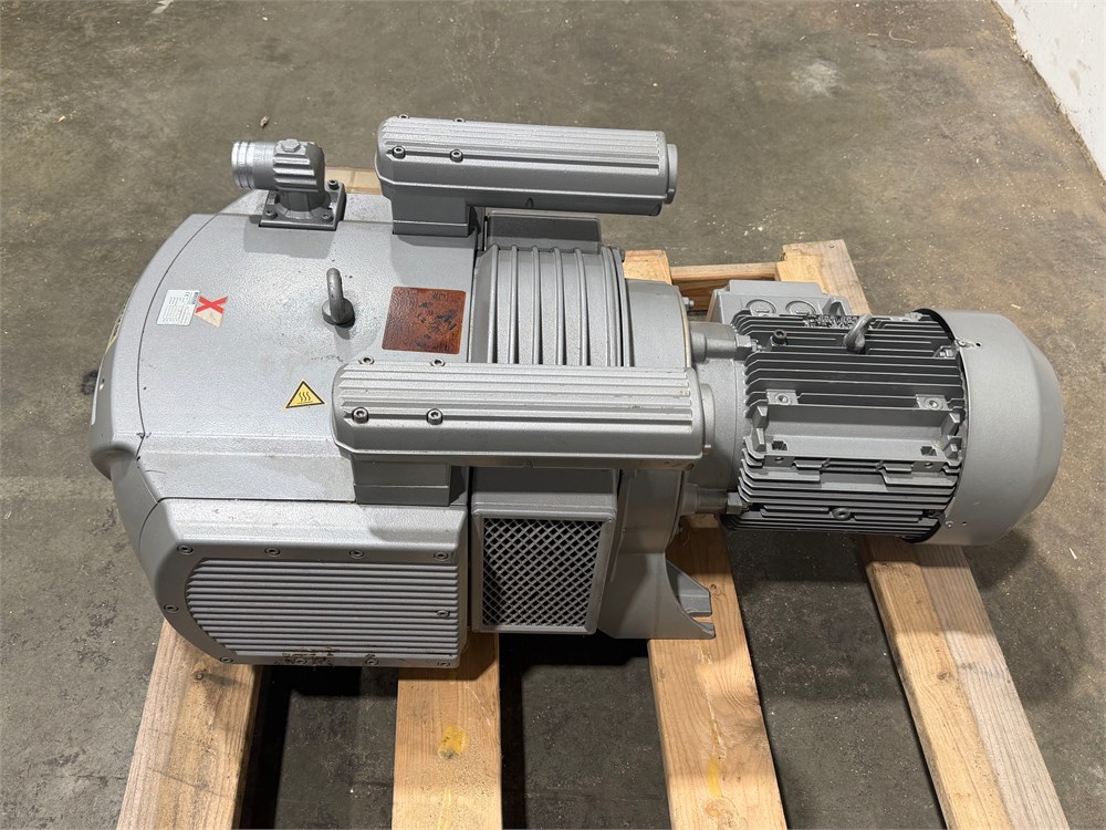 Becker "VXLF 2.250/0-79" Vacuum Pump