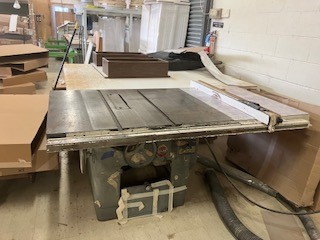 Delta/Rockwell Table Saw
