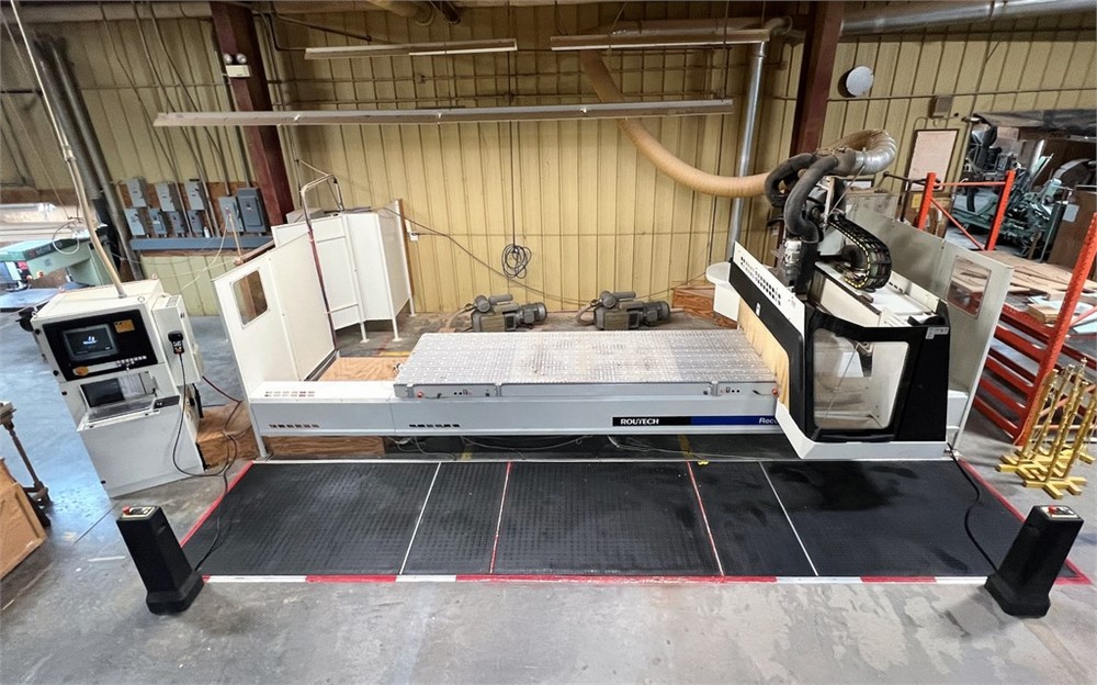SCMI / ROUTECH  "Record 132" CNC Machining Center - Flat Table