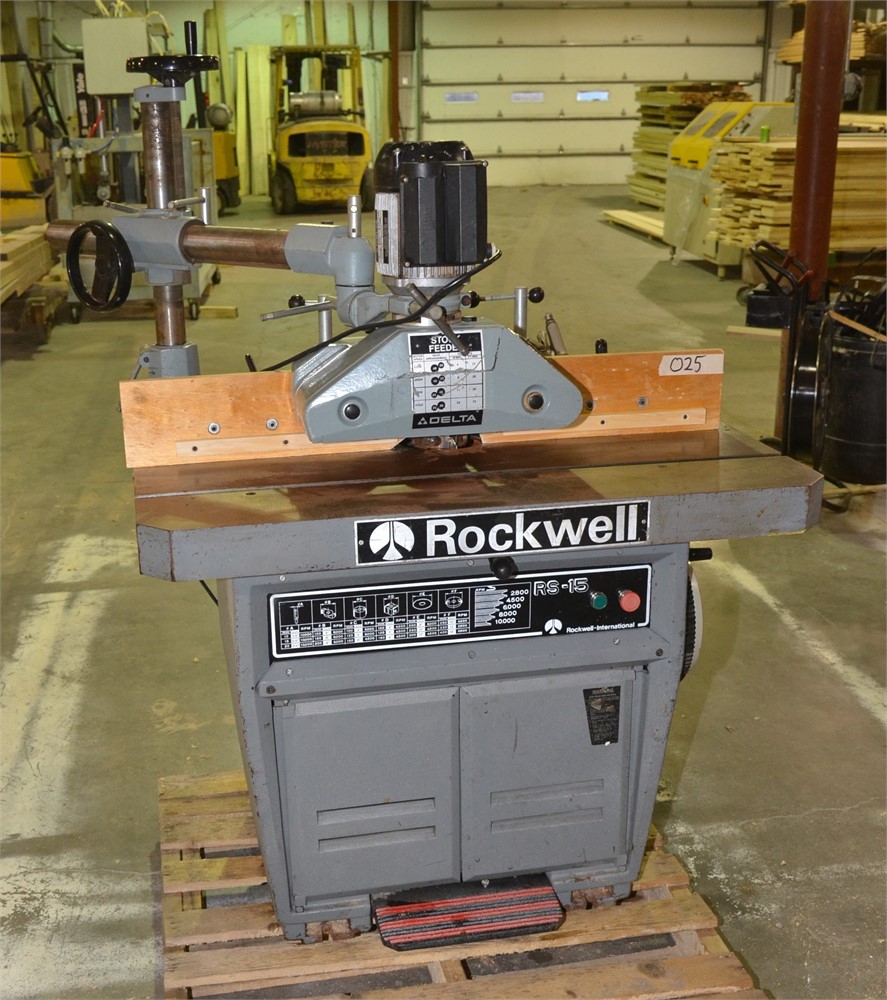 Delta "RS 15" Shaper with power feeder