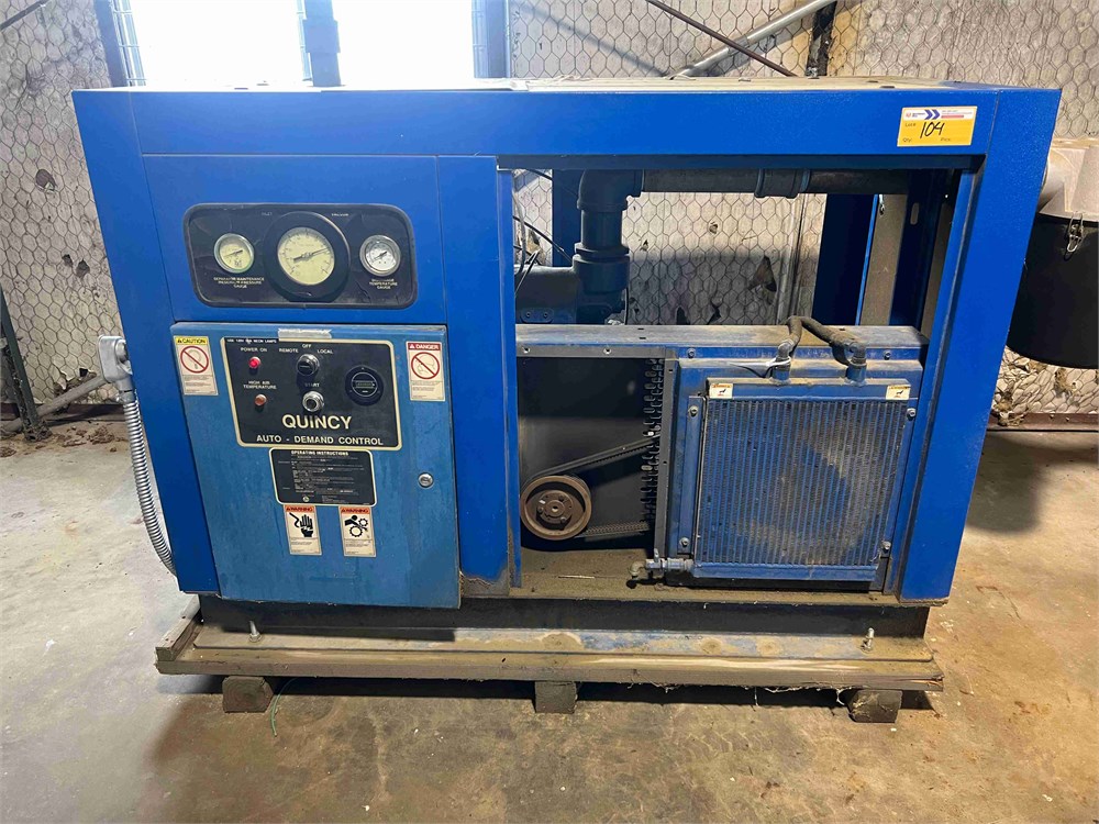 Quincy Vacuum Pump System