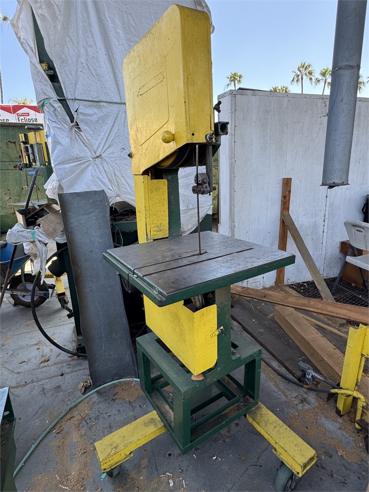 Makita 16" Band Saw
