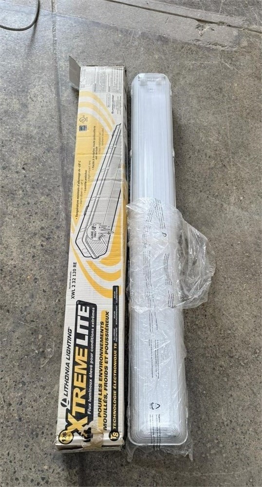 XTreme Lite Shop Lights