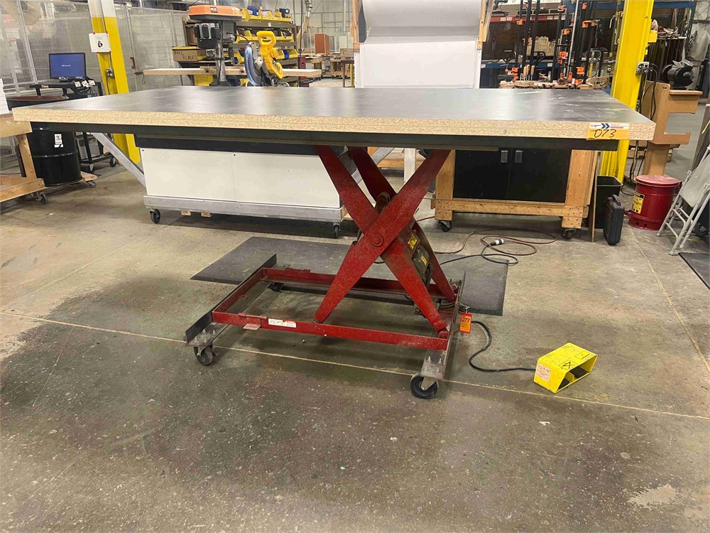 Southworth "LL1.5-35" Scissor Lift Table