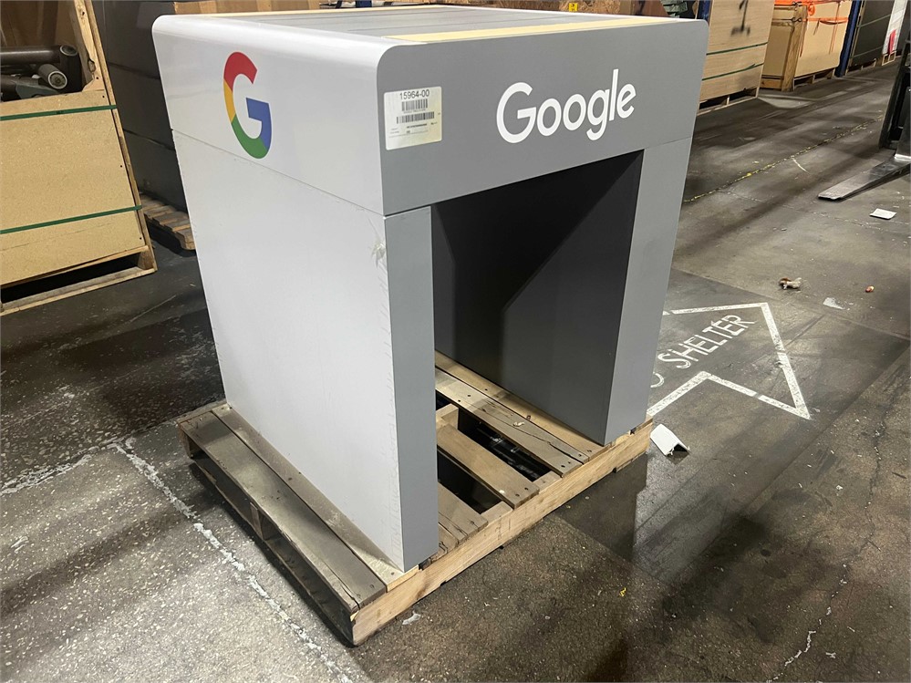 Google Display Table - 32" L x 32" W x 38" H