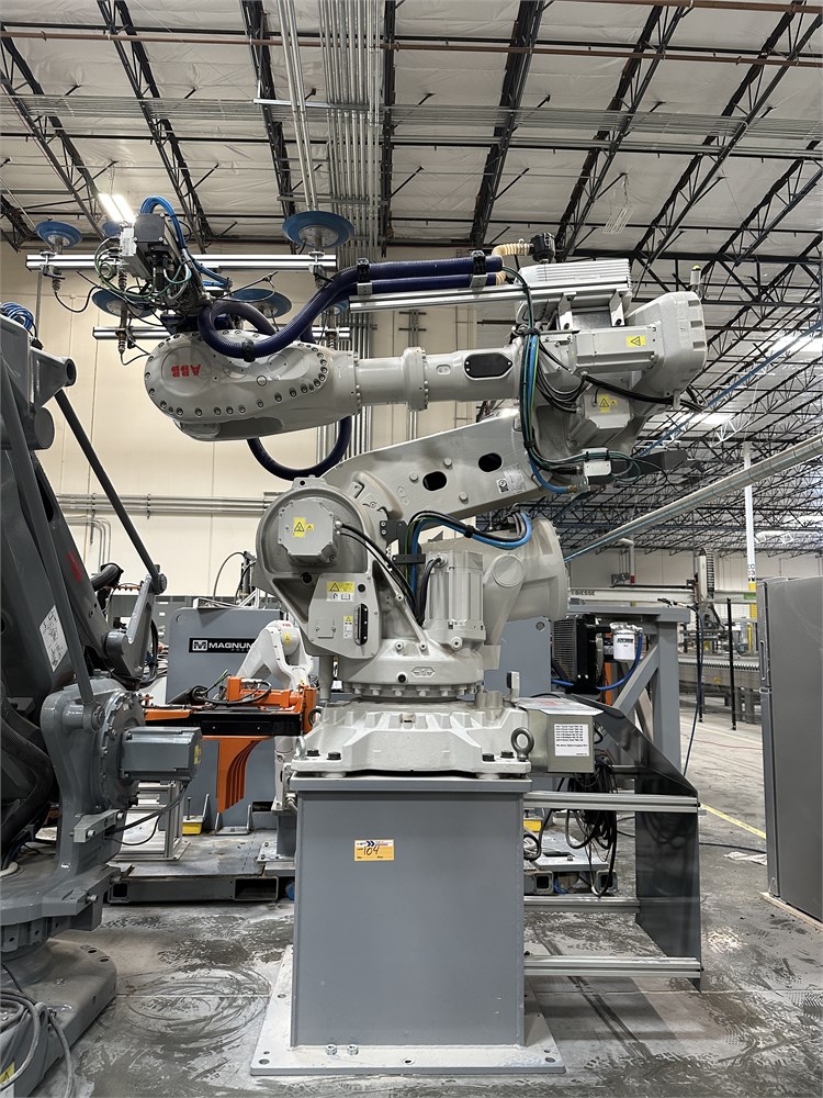 ABB "IRB 6700" Robotic 6-Axis Arm w/Control Cabinet