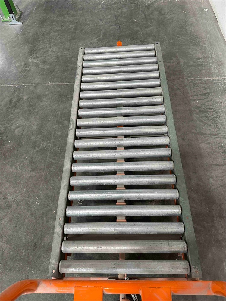 Roller Conveyor on Cart
