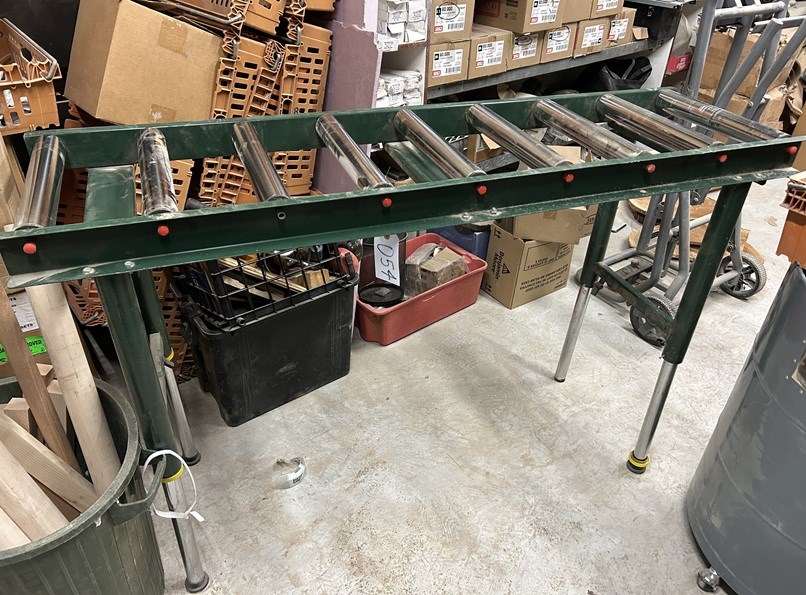 Craftex "6ft" Adjustable Conveyor Roller- Richmond Hill, ON