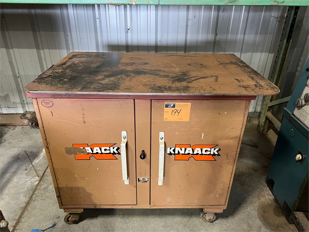 Knaack rolling work table & storage cabinet