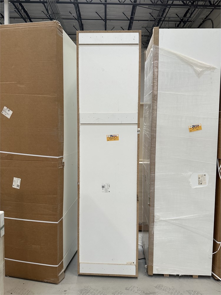 Custom Adjustable shelving