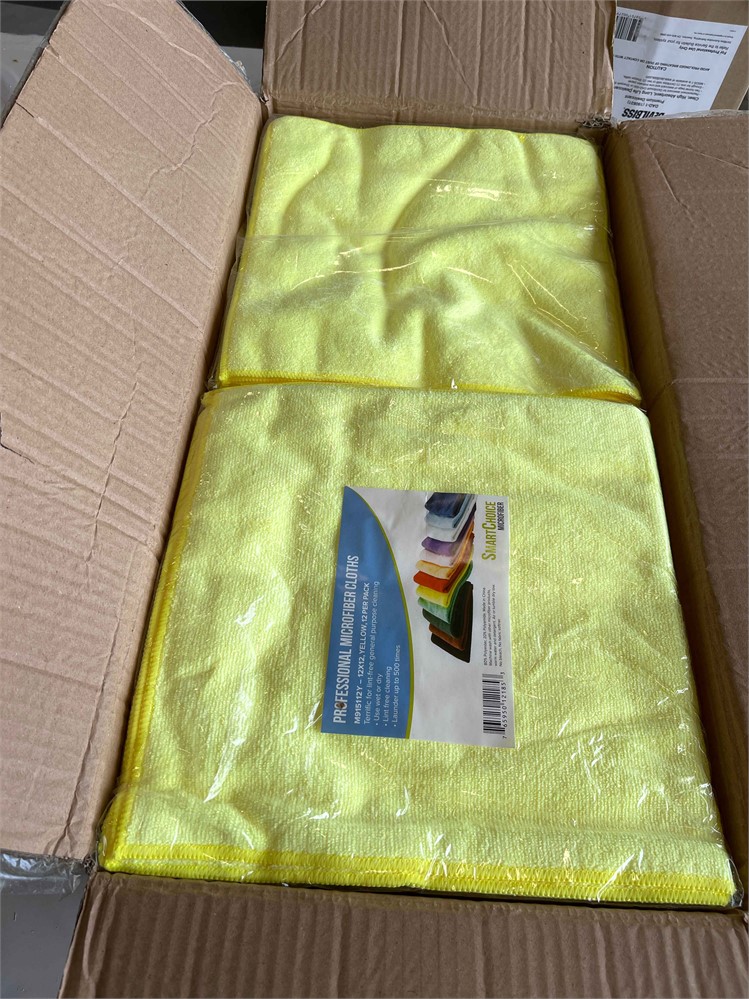 Box of Microfiber Cloths (New in Box)