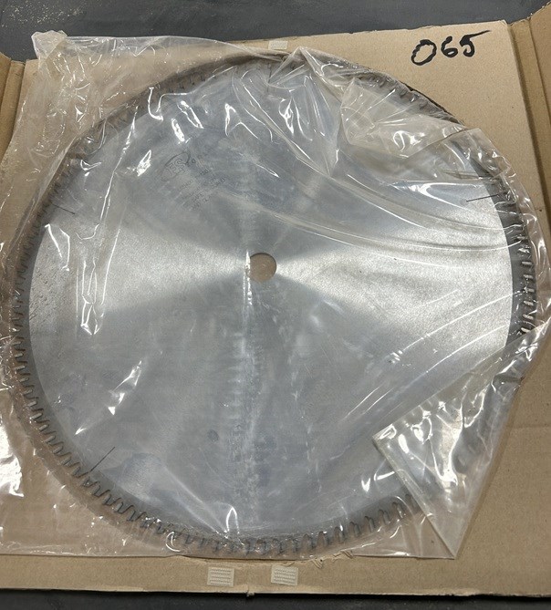 (1) FS Tool "Thin Kerf" 16 inch Saw Blade - Markham, ON