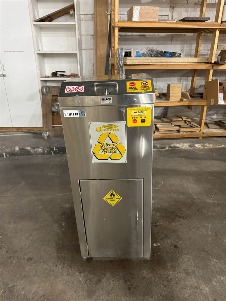 Uni-Ram "URS600" Solvent Recycler
