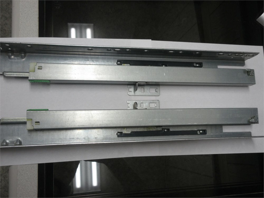 Grass 18''Drawer Slides (Approx 60 Pairs)