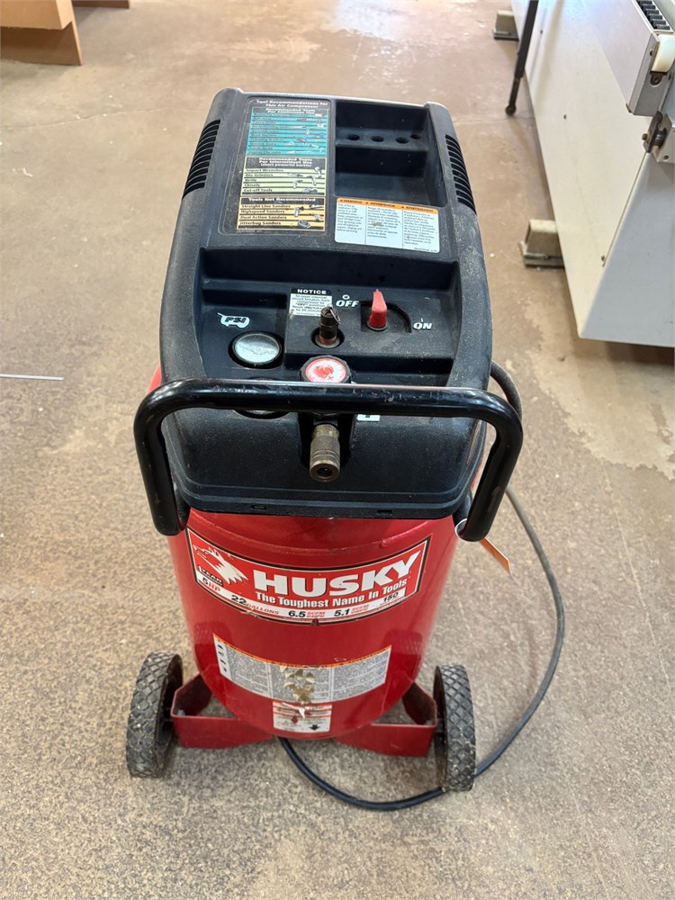 Husky "WL660501AJ" Air Compressor
