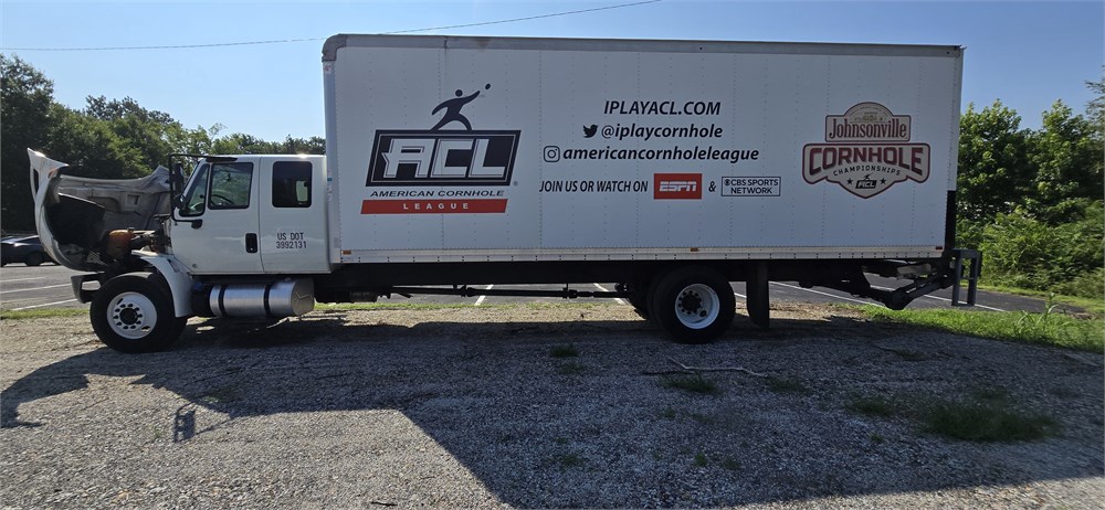 International "4300 SBA" Box Truck (2018)
