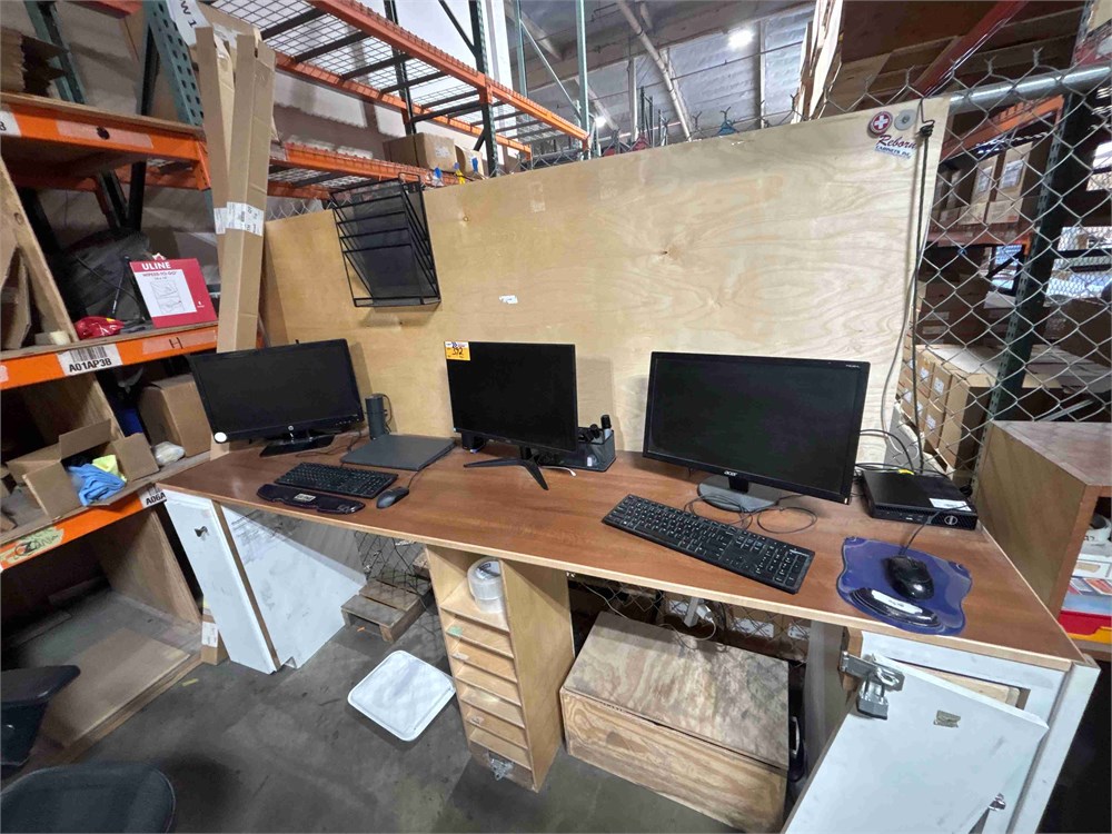 Computer as pictured